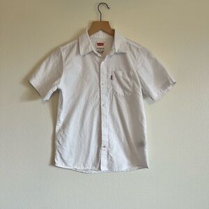 Levi’s Button Up Shirt
